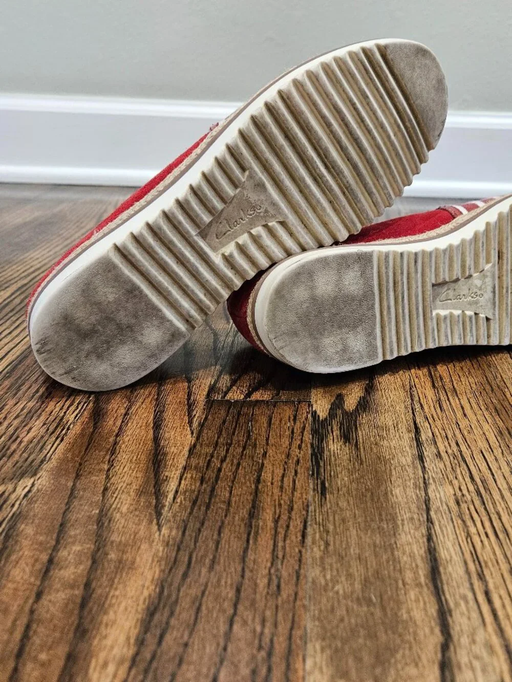 Clarks Serena Paige Loafer Women's Red White Striped Canvas Slip On Shoes - 10